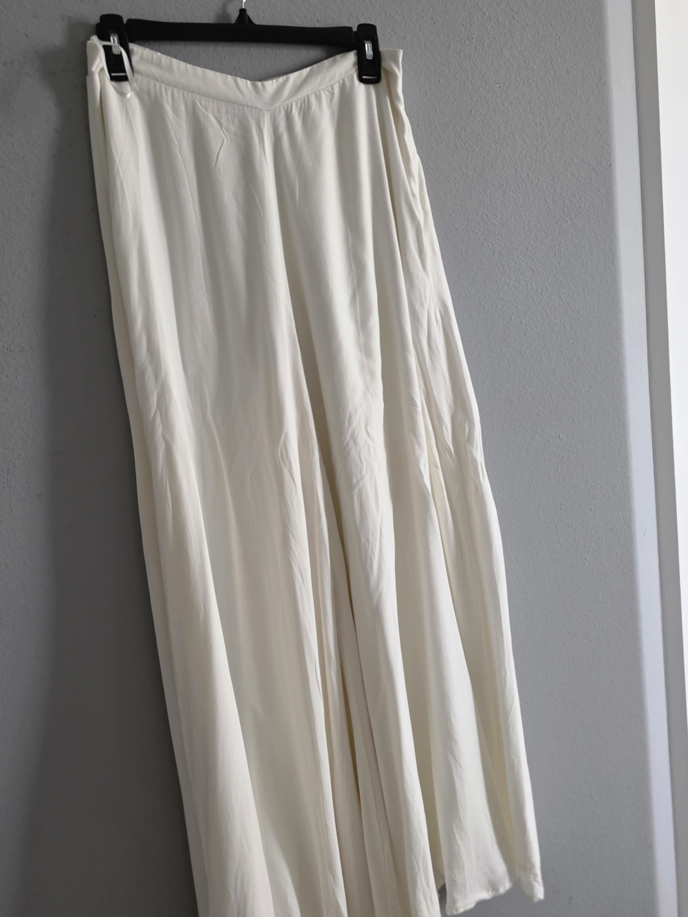 Aakaa Cream Set Palazo With Top - Flowing A-Line Silhouette